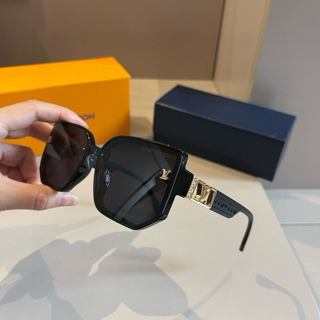 Louis Vuitton Square Frame Sunglasses