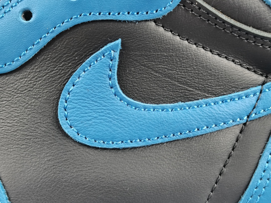 Nike Air Jordan 1 Retro High OG 