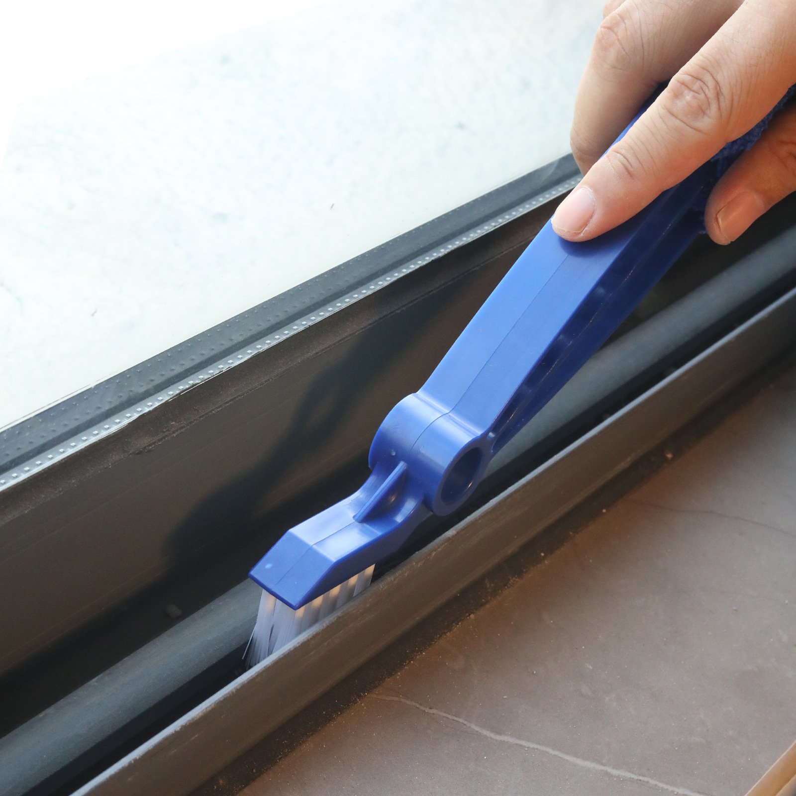 🔥🔥Hot Sale-Removable and washable dusting crevice brush