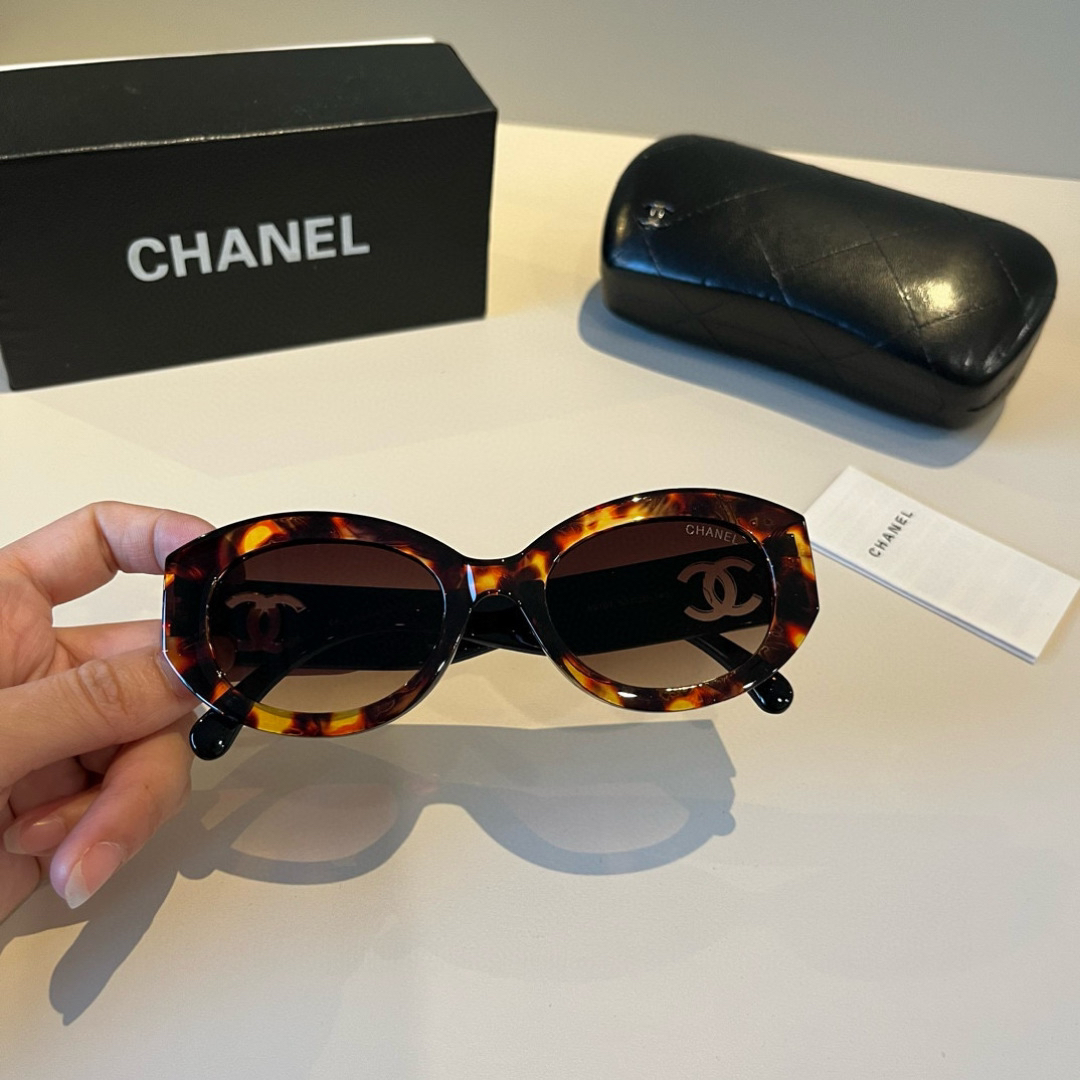 Chanel round frame sunglasses