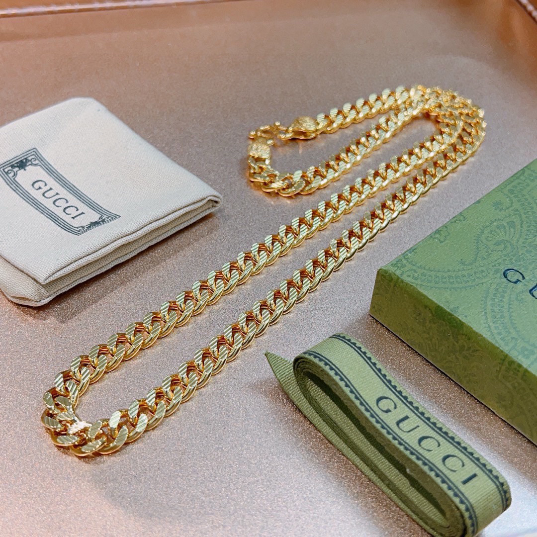 Gucci Anger Forest Series Double G New Flat Necklace