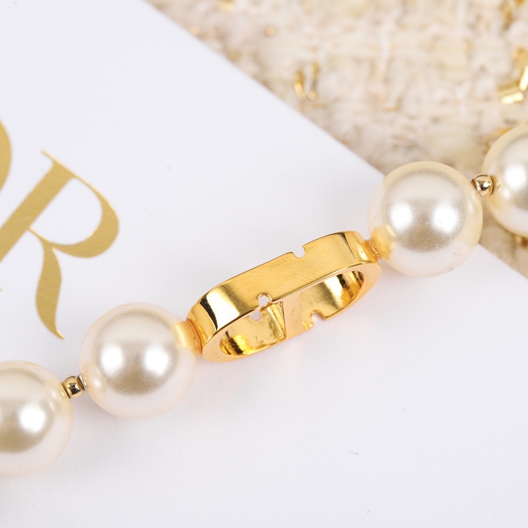 Dior CD Pearl Choker Bracelet