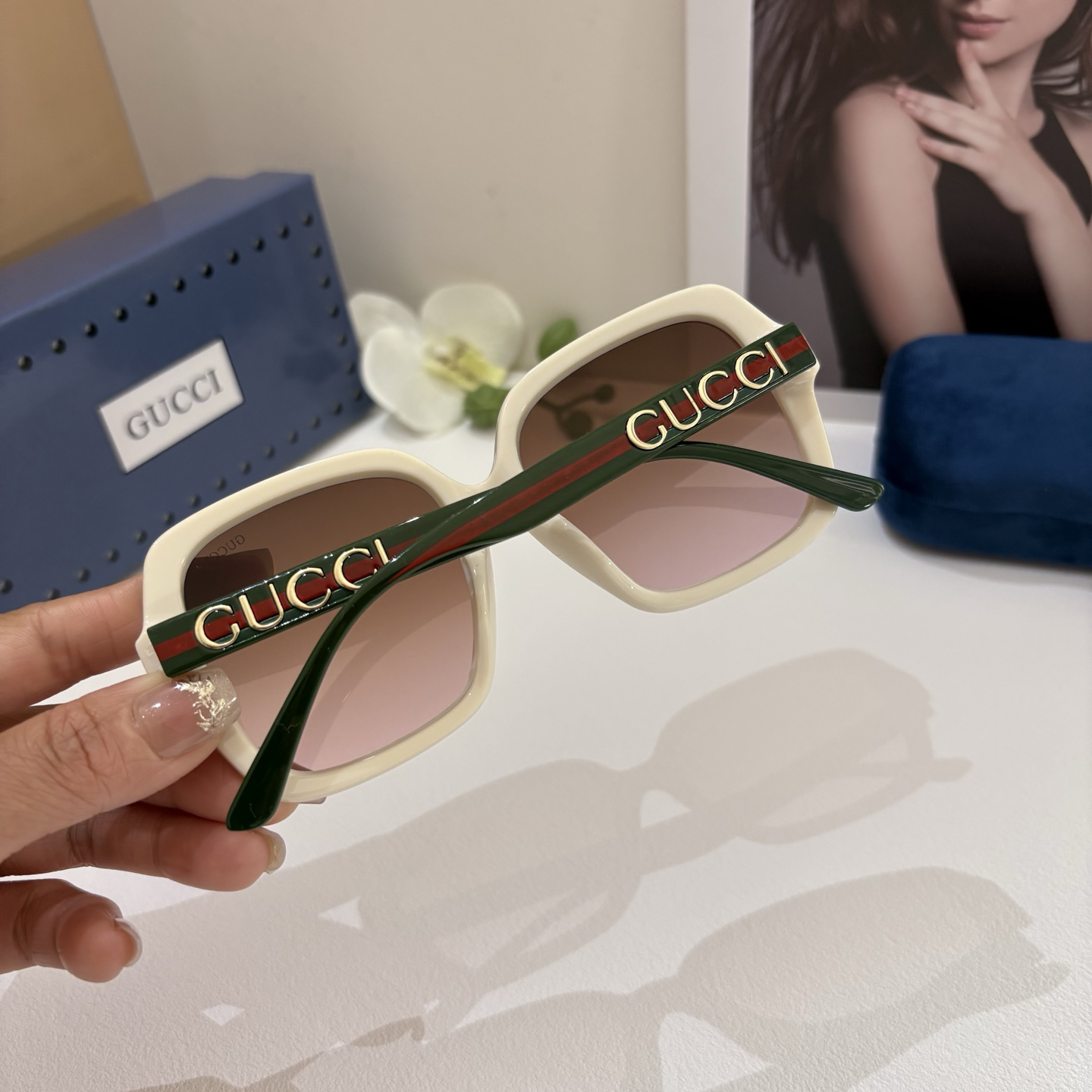 Gucci Round Frame Sunglasses