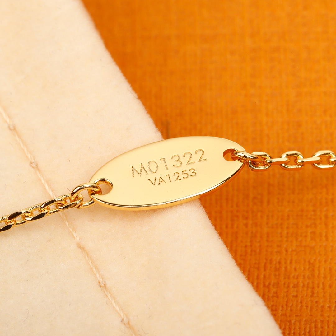 Louis Vuitton logo diamond necklace