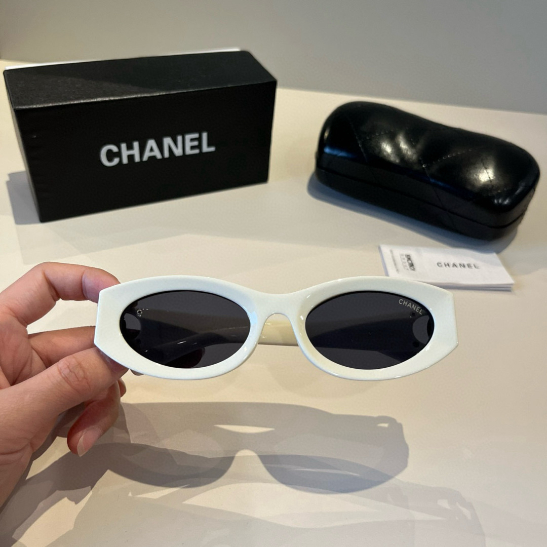 Chanel round frame sunglasses