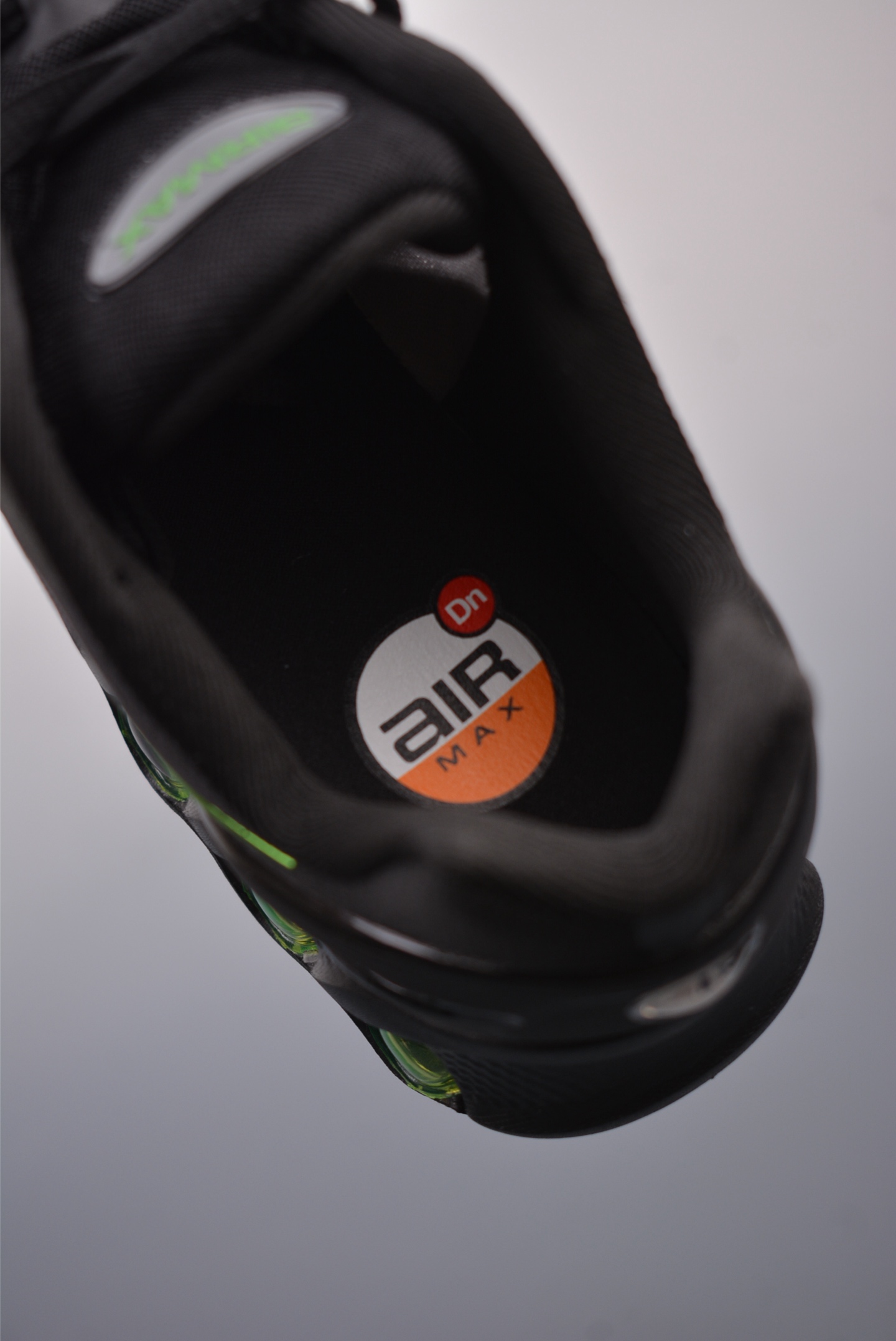 Nike Air Max DN8Black Volt FQ7860-006