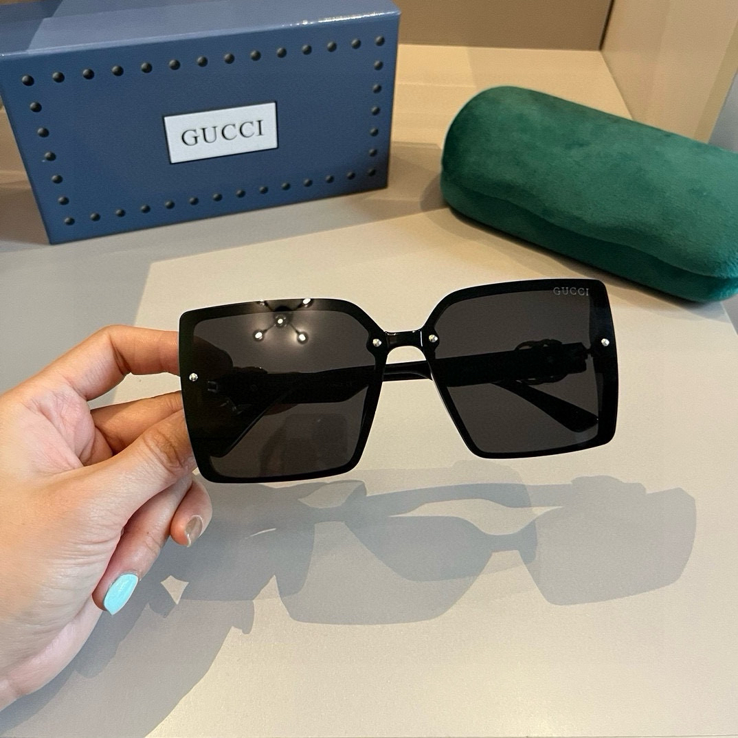 Gucci Square Frame Sunglasses