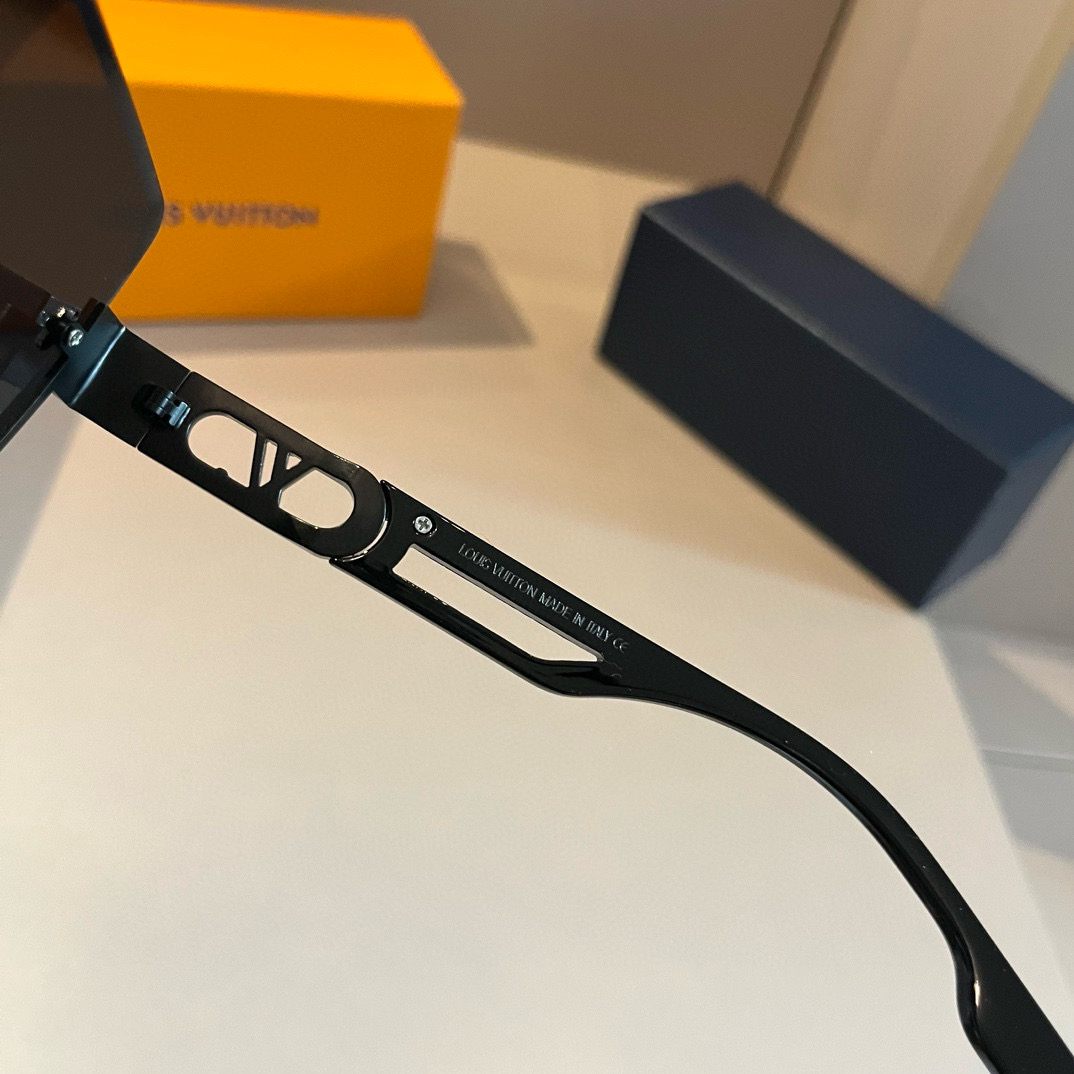 Louis Vuitton rimless sunglasses