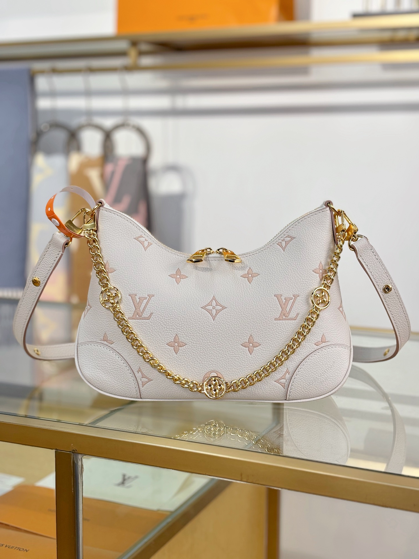Louis Vuitton BOULOGNE handbag M14634