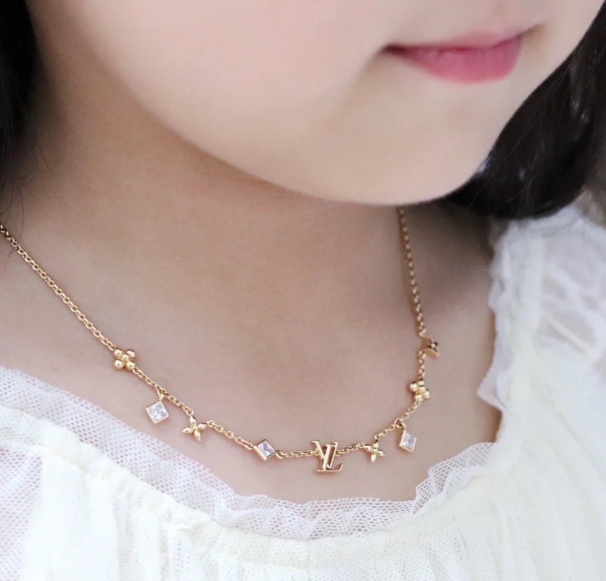 Louis Vuitton logo diamond necklace