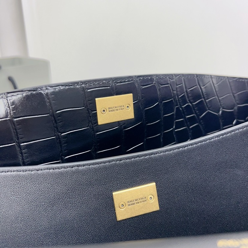 Balenciag Rodeo Bag