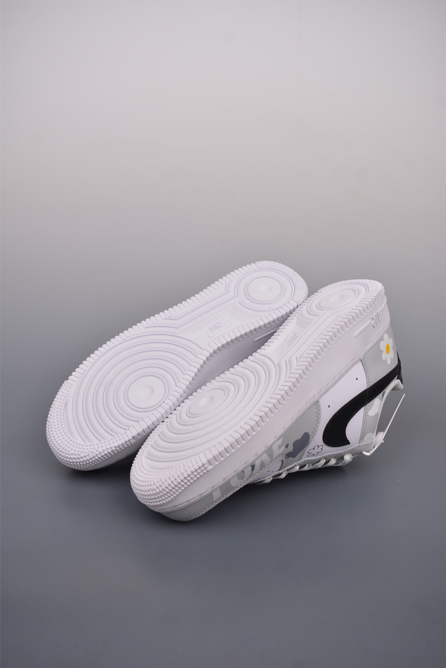 Nike Air Force 1 Low Daisy
