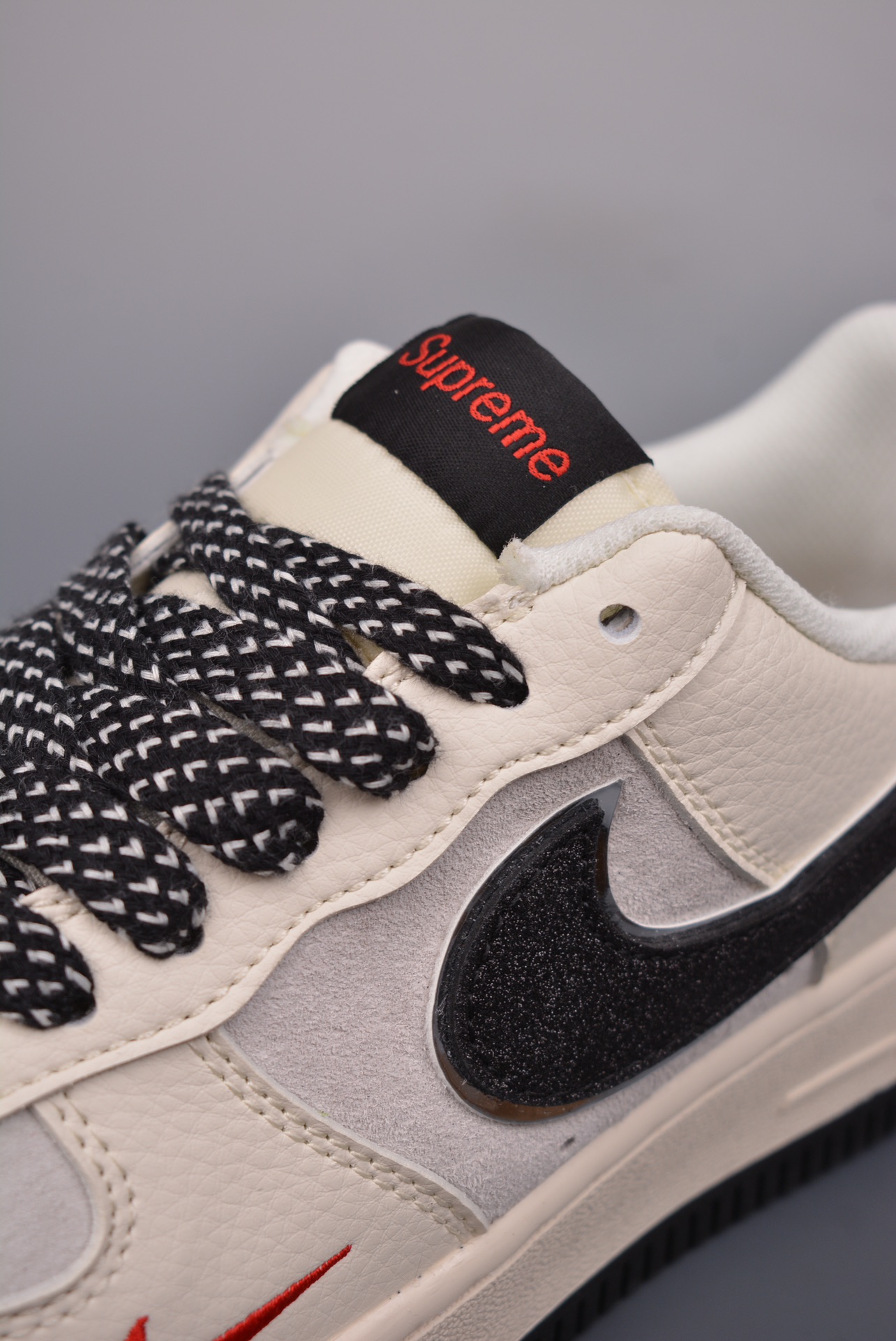 Supreme x Nike Air Force 1 Low Black, White and Red