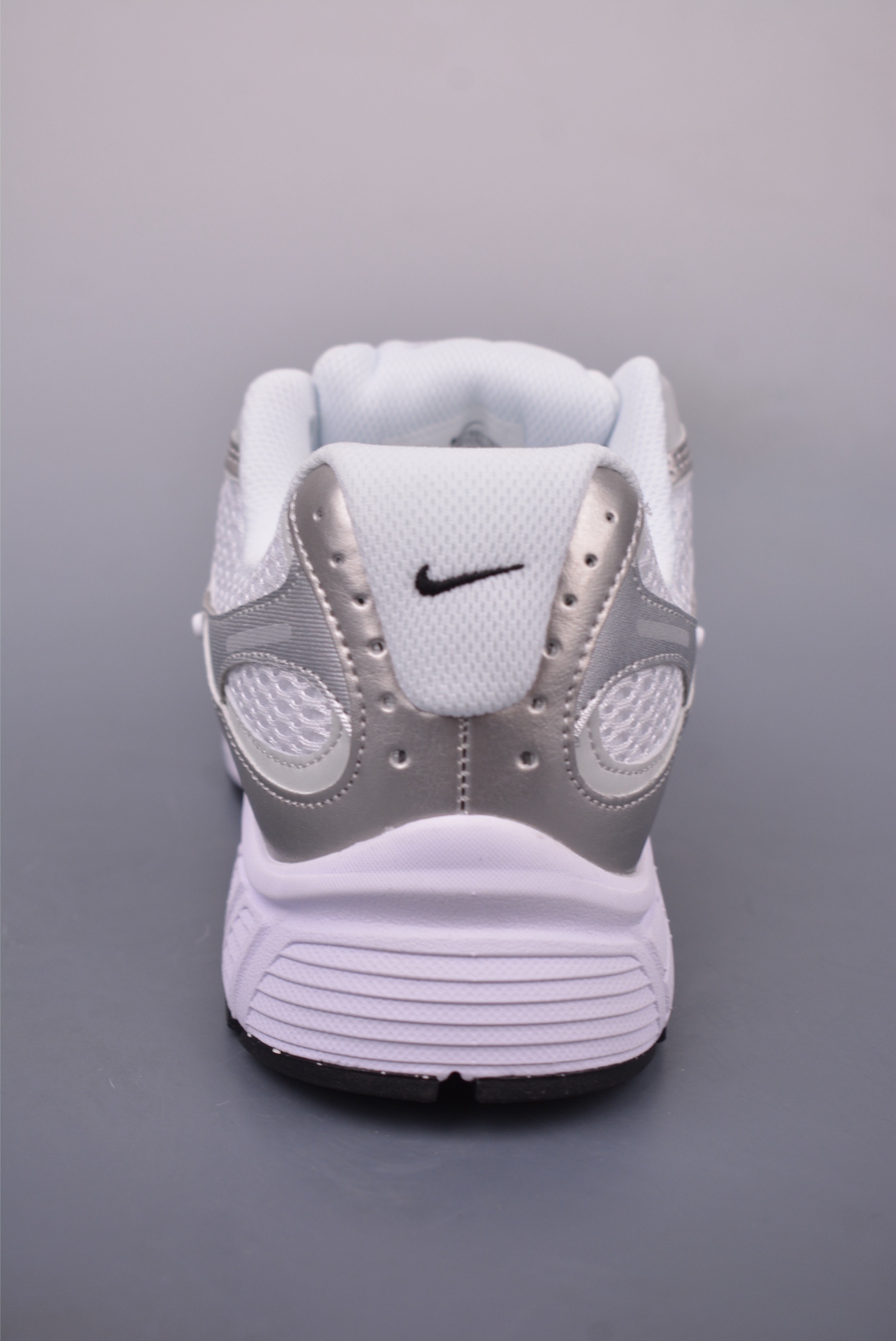 Nike V5 RNR 