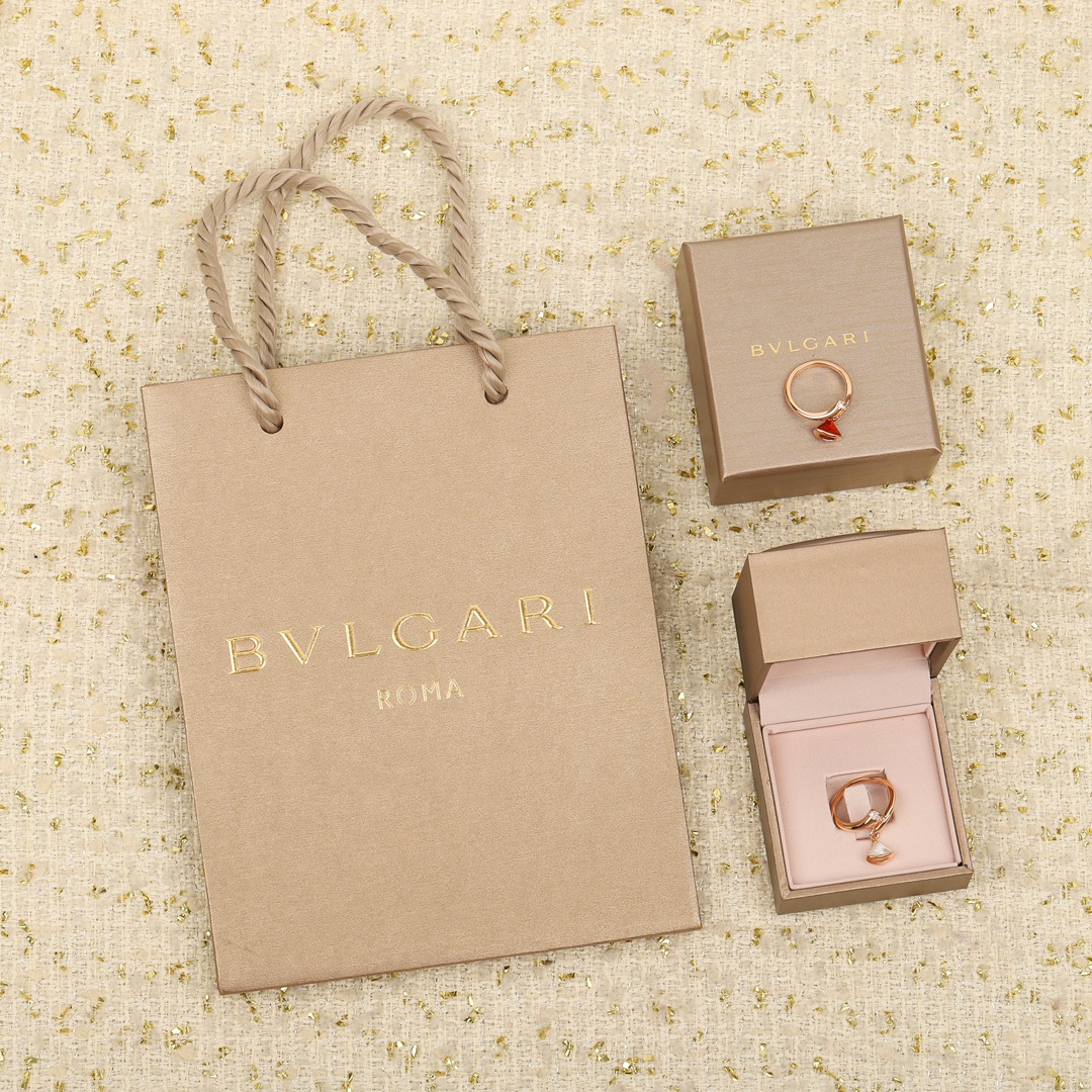 Bulgari mother of pearl ring