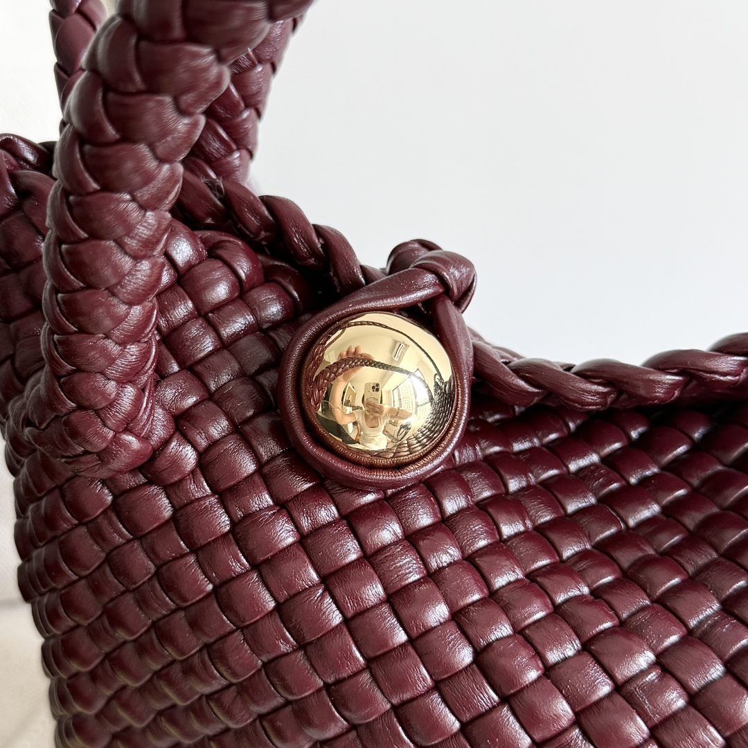 Bottega Veneta TOSCA woven handbag 776755