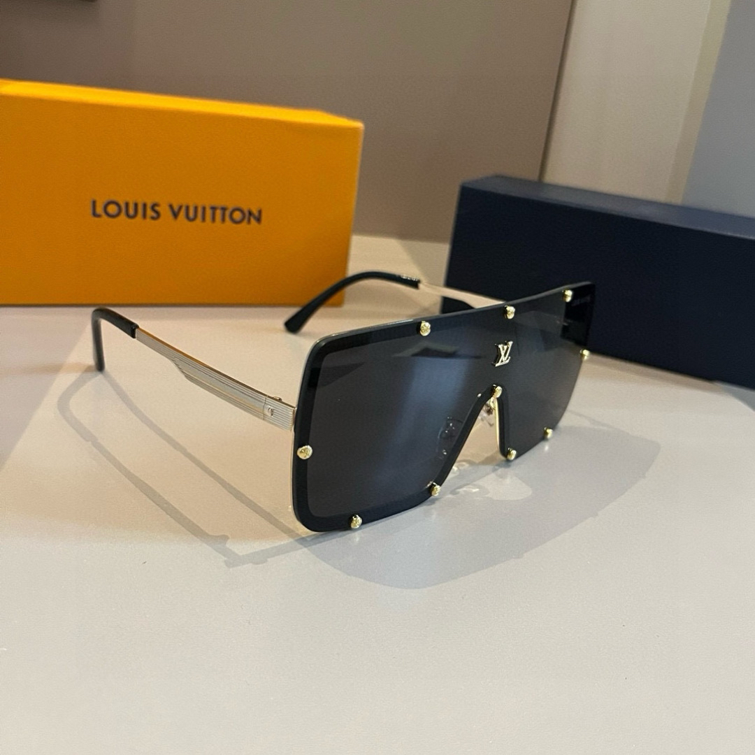 Louis Vuitton Square Frame Sunglasses