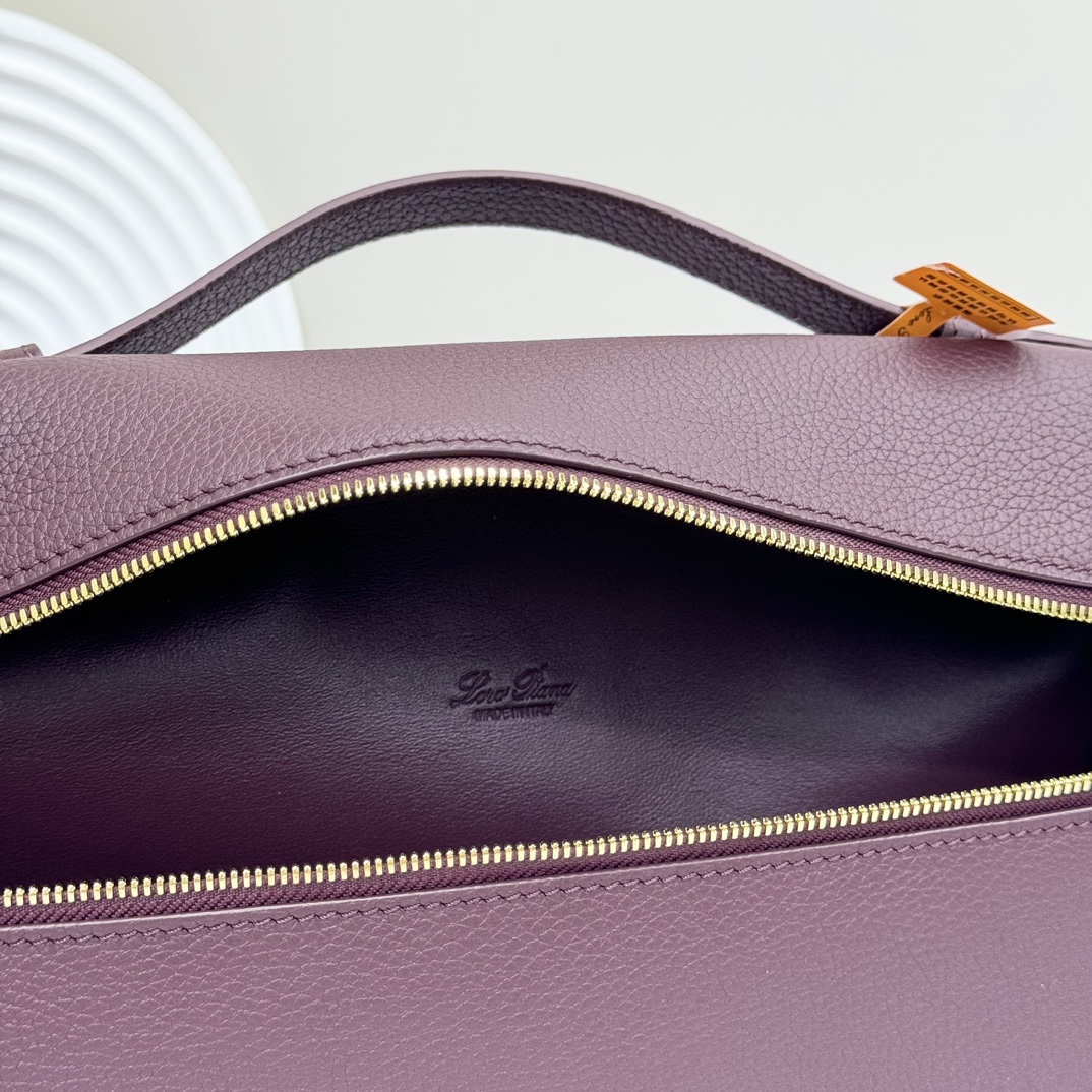 Loro Piana Extra poet L27 Clutch FAI8511