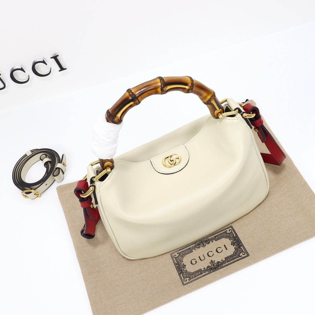 Gucci Diana series bamboo small shoulder bag‎ 746251