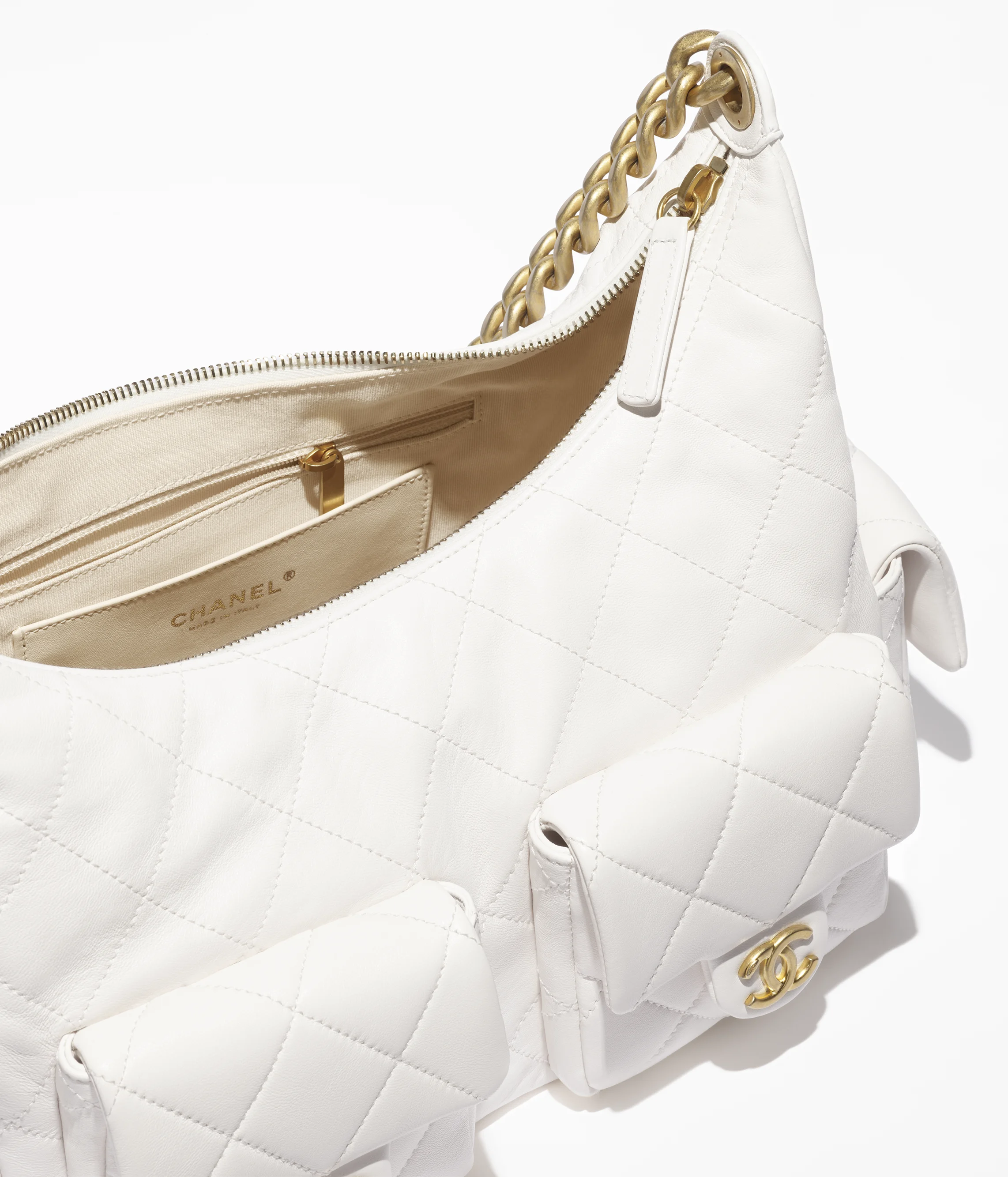 Chanel Maxi Hobo Bag Shiny Lambskin & Gold-Tone Metal White AS5302-B18791-10601