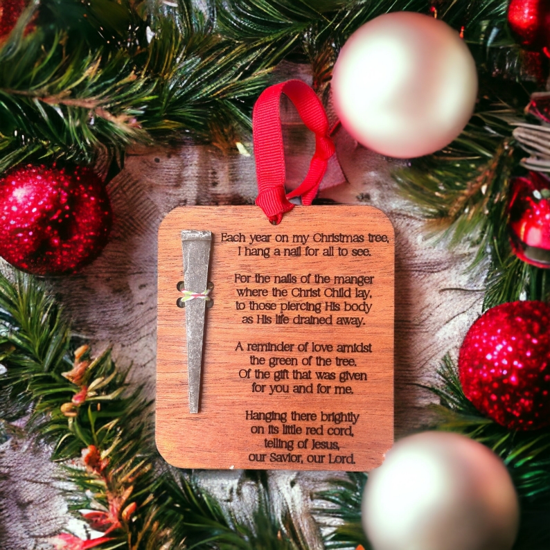 Christmas Nail Ornament | Christmas Present