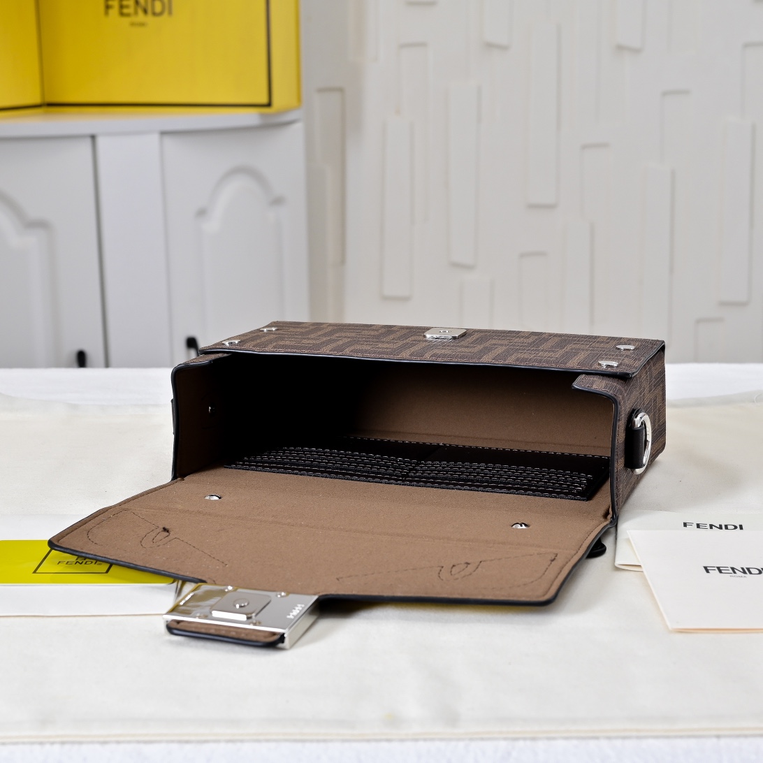 FENDI 2025 Nano Baguette 3376
