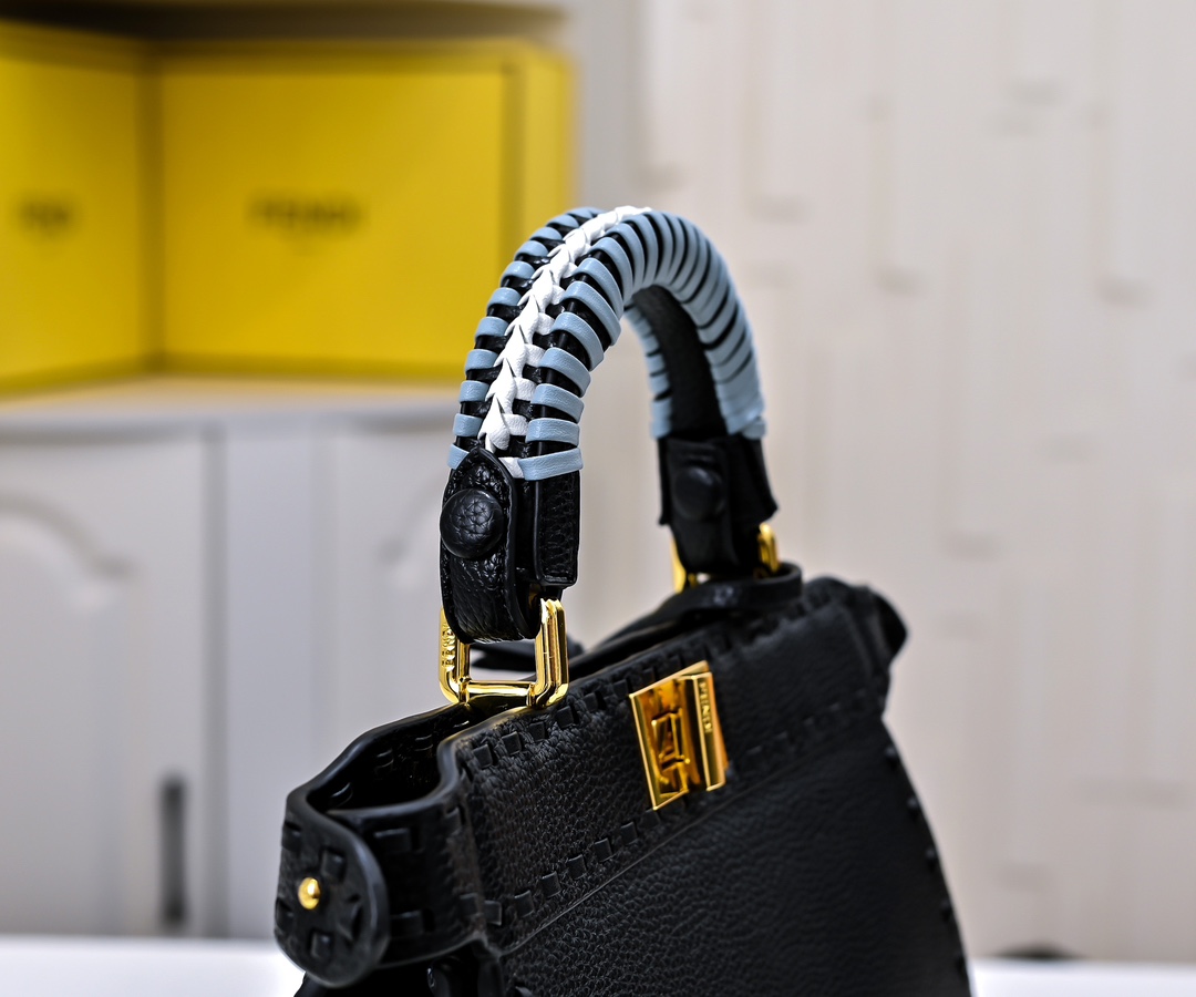 FENDI ekaboo iseeu ideal compact bag 7705