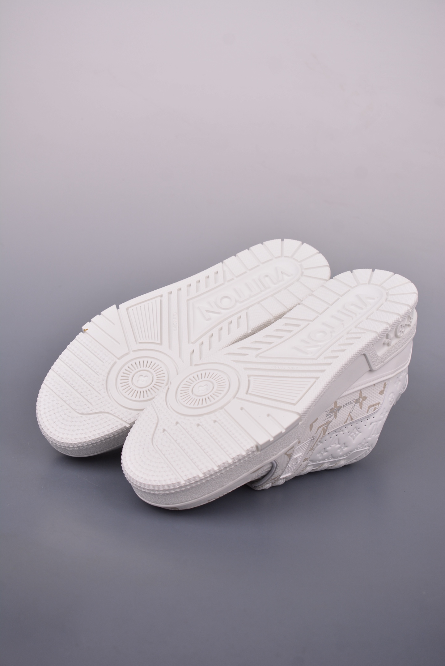 Louis Vuitton Trainer Sneaker Low White 3D Print