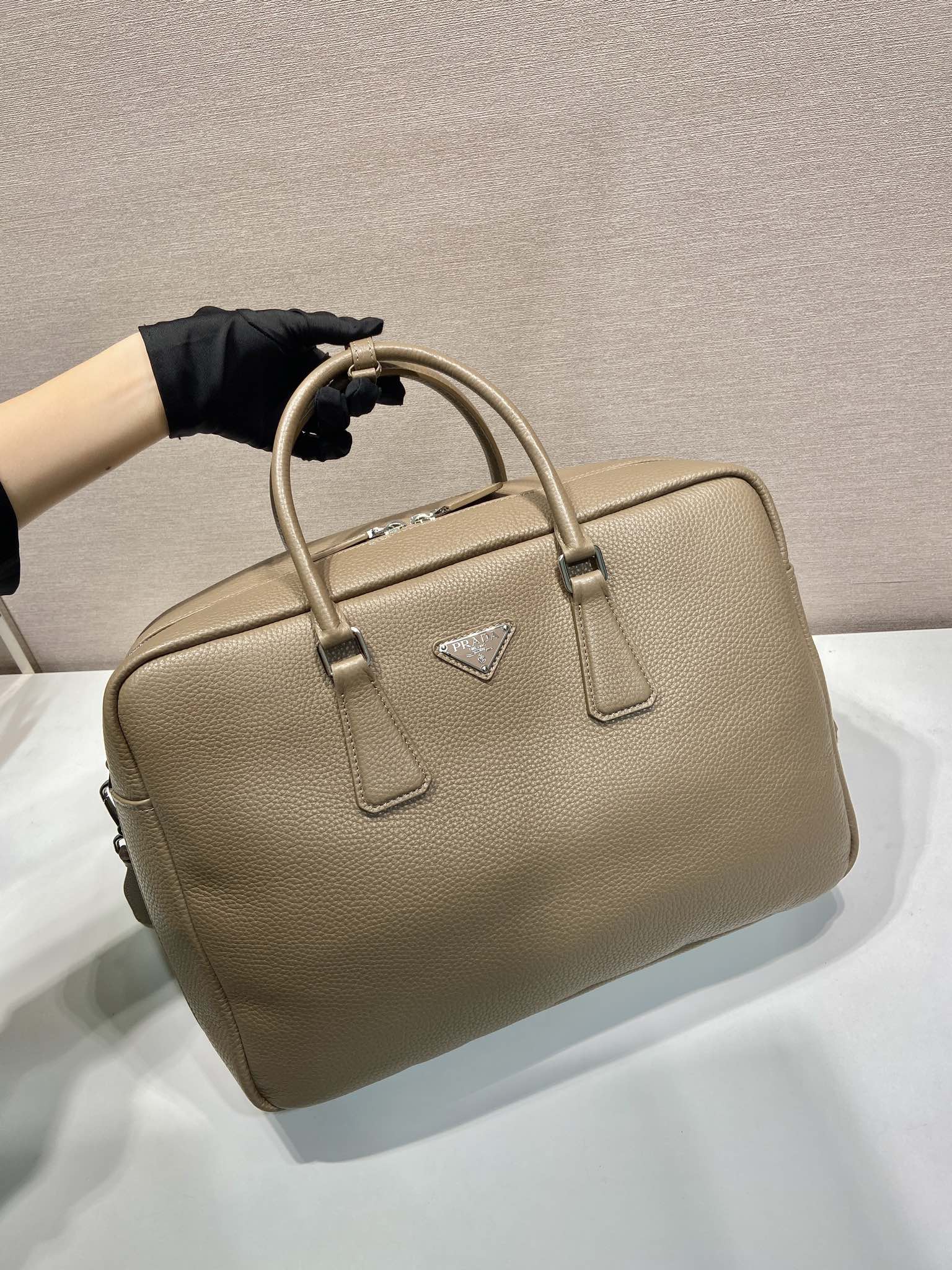 Prada New Extra Large Briefcase 2VE339