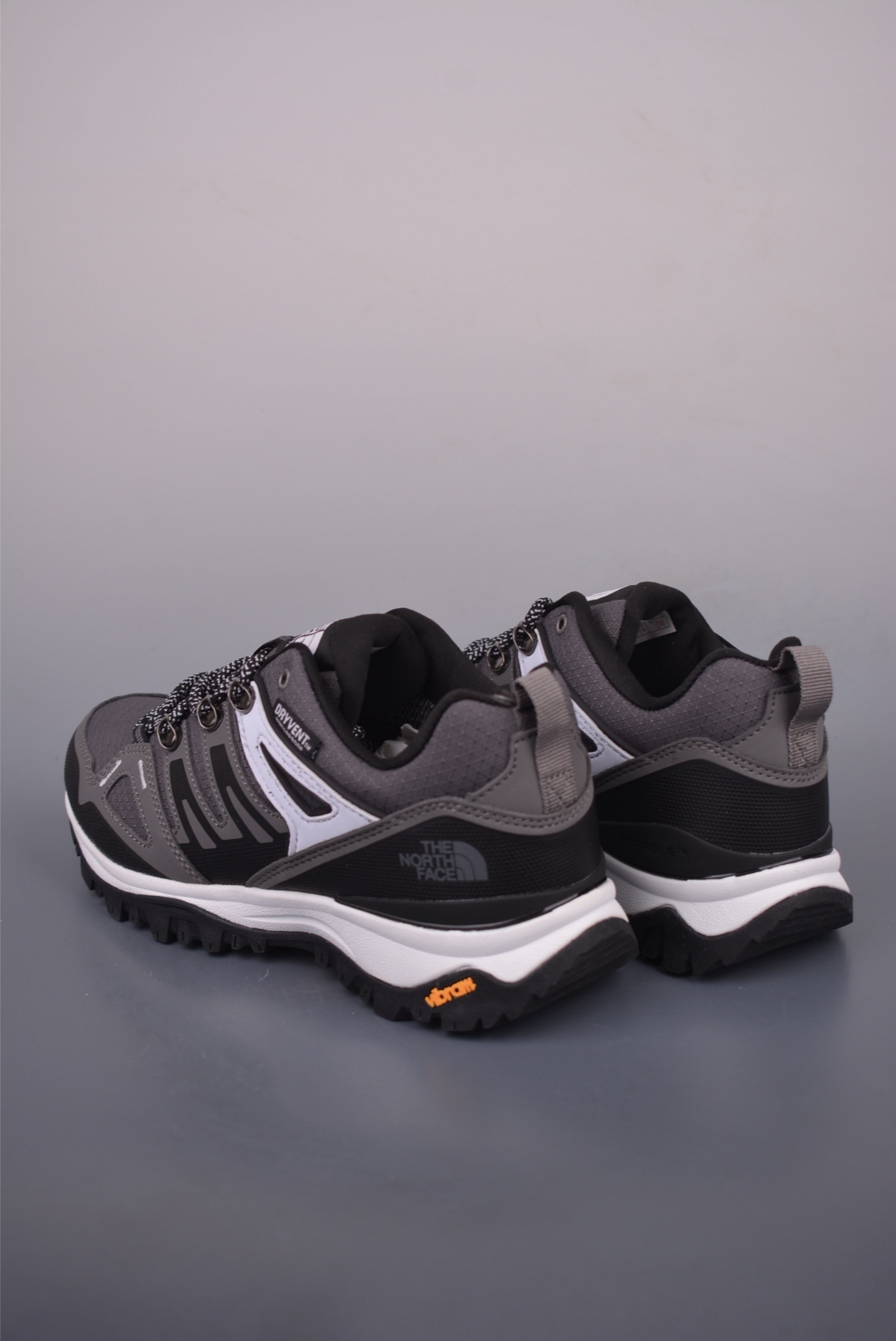 The North Face Mountaineering Cross-Country Hiking Shoes A4T373324