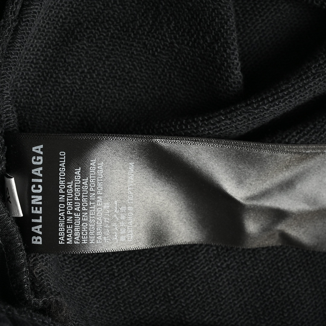 Balenciaga 24Fw reverse lettering distressed trousers