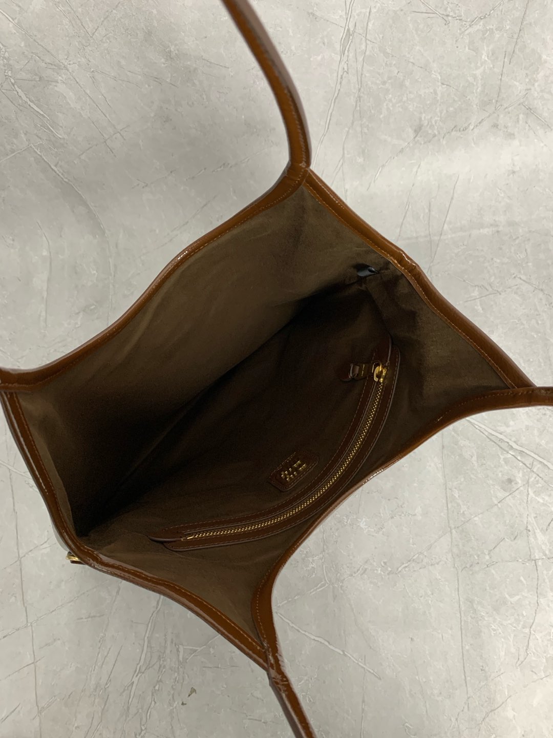 Miu Miu hobo tote 5BG231