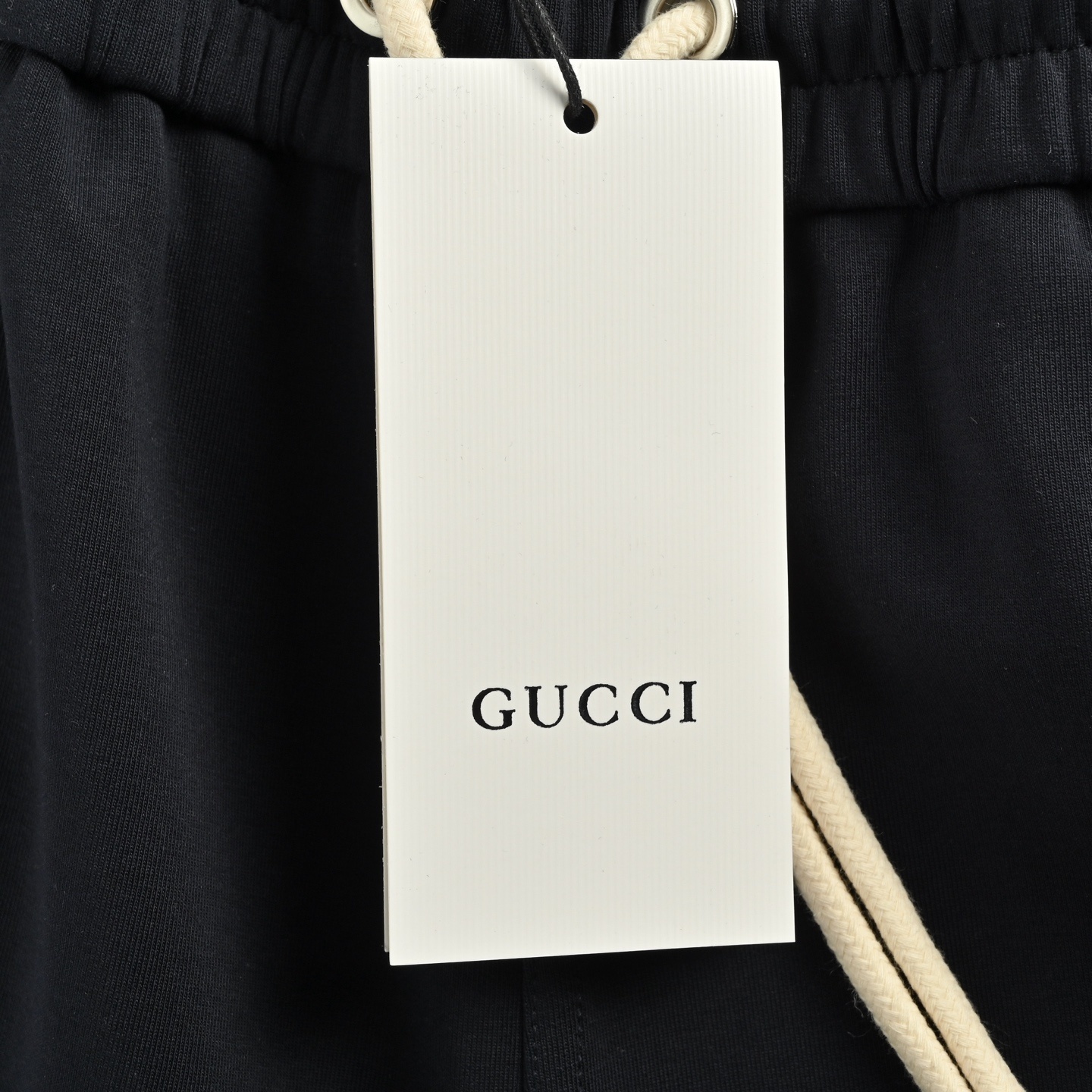 Gucci 25ss side-stitched back pocket 1921 Double G embroidered shorts
