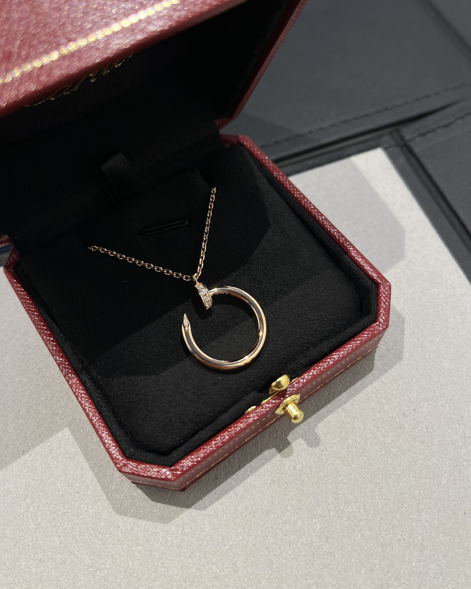 Cartier head and tail diamond nail necklace