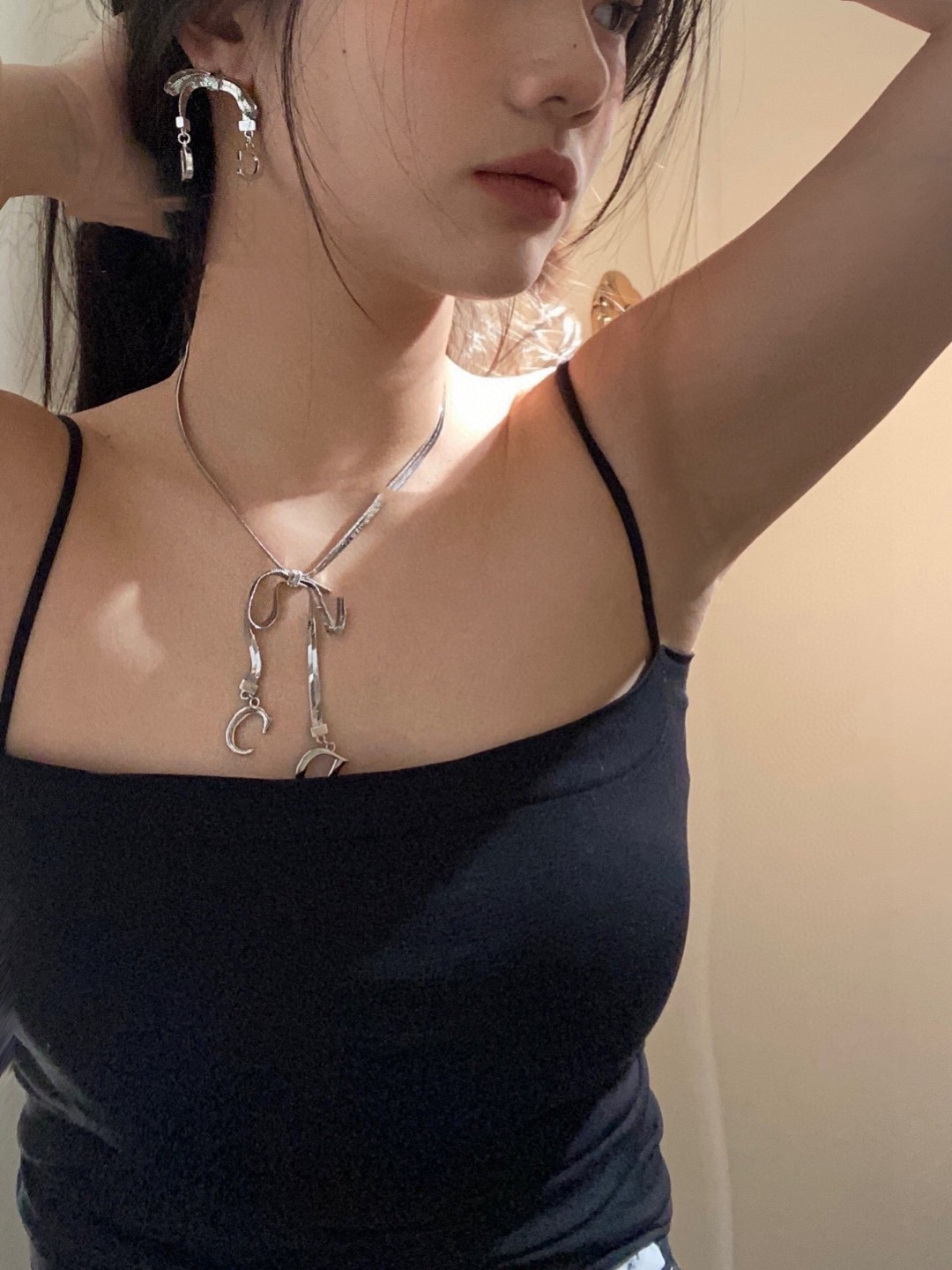 Dior bow earrings