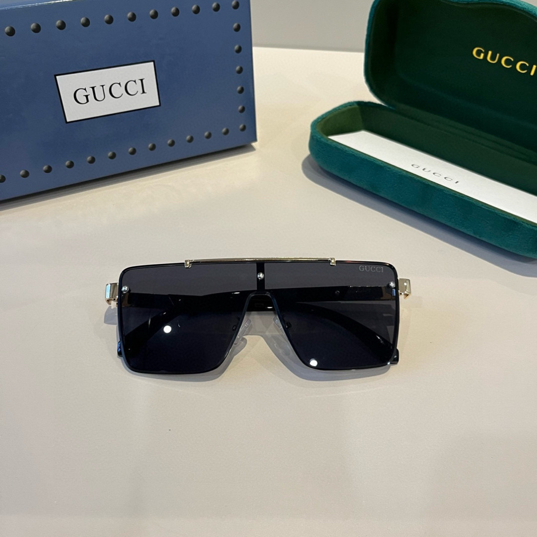 Gucci Square Frame Sunglasses