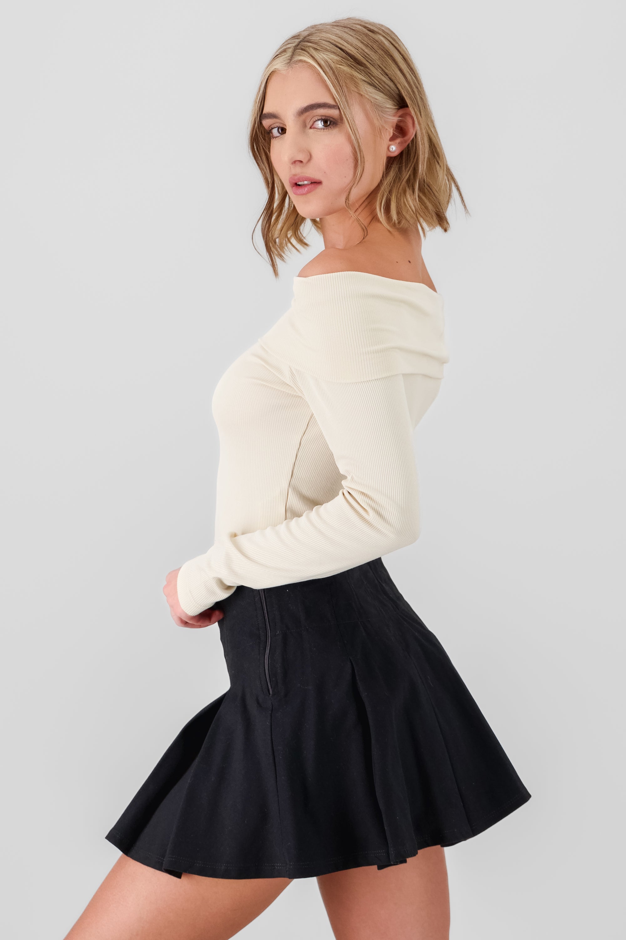 Off Shoulder Ribbed Blouse