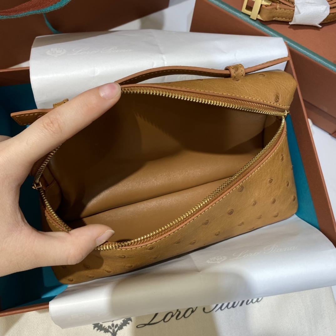 Loro Piana Extra pocket L19 series handbag crossbody bag