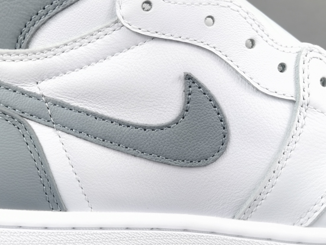 Nike Air Jordan 1 Retro High OGStealth 555088-037