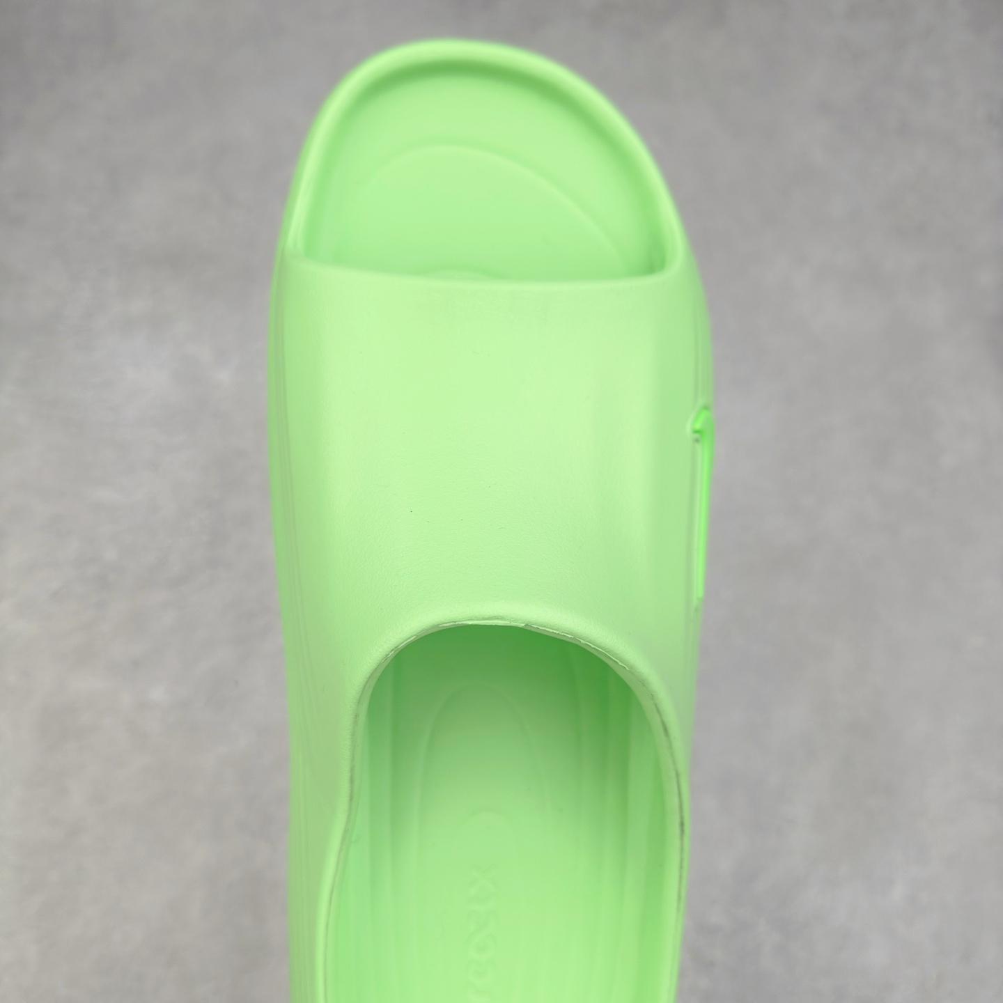 Nike ReactX Rejuven8 Simple, Comfortable and Versatile Slippers