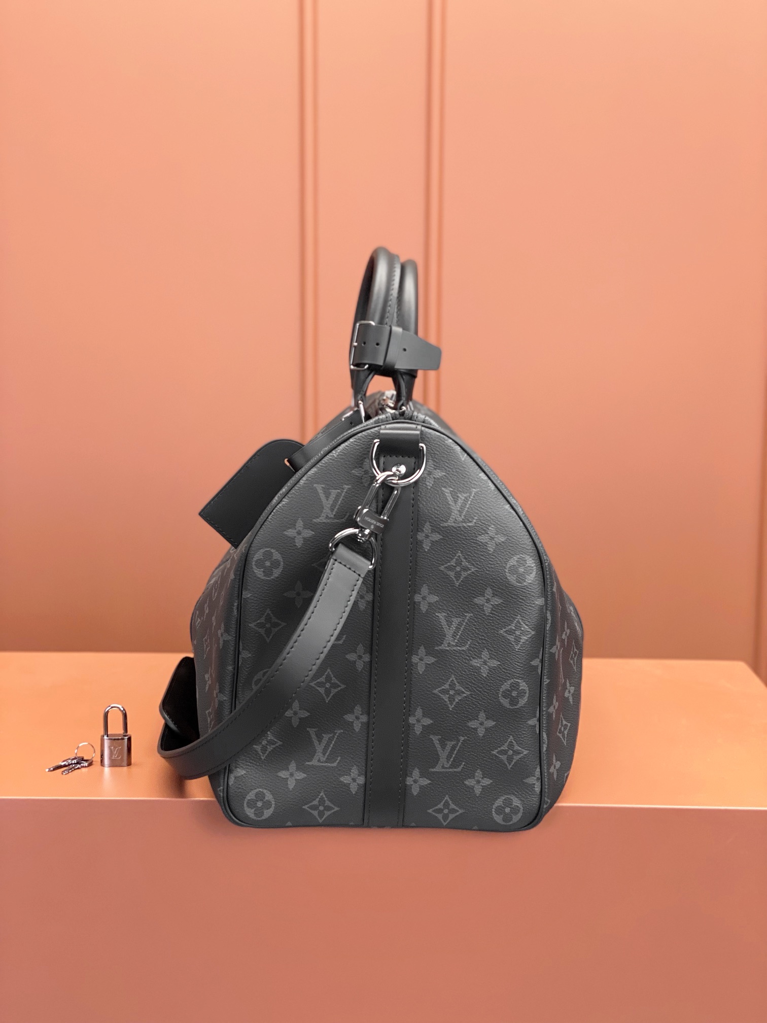 Louis Vuitton KEEPALL BANDOULIÈRE 45 Travel Bag M40569