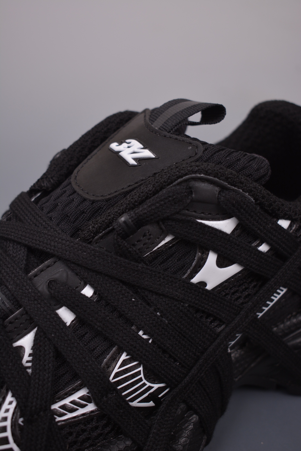 BALENCIAGA 3XL Extreme Lace Sneakers Black and White