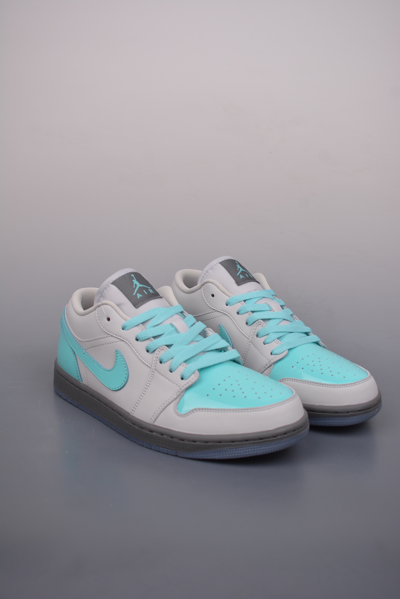 Nike Air Jordan 1 Low SE Polaroid Grey Blue HQ3599-025