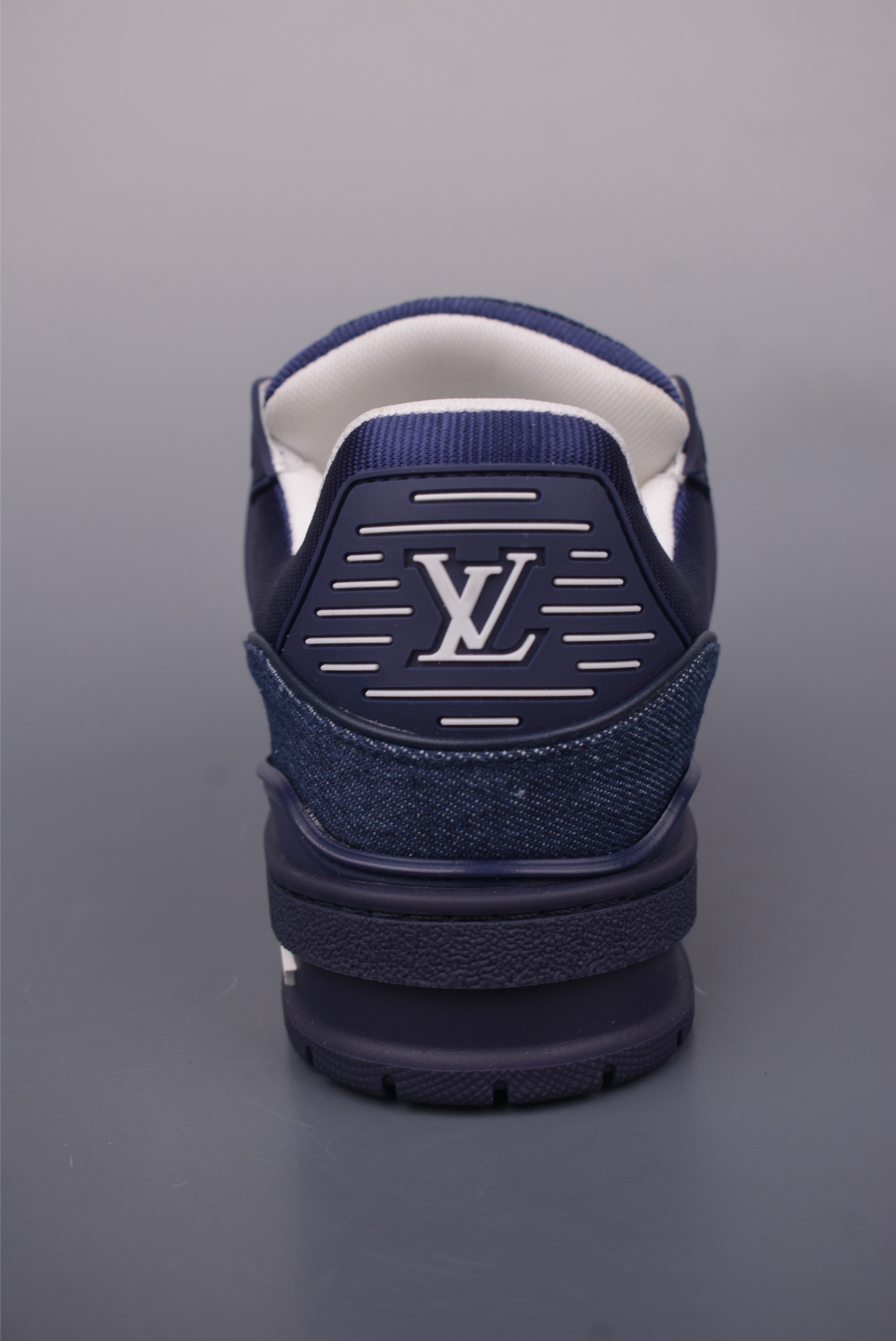 Louis Vuitton Trainer Sneaker Low 