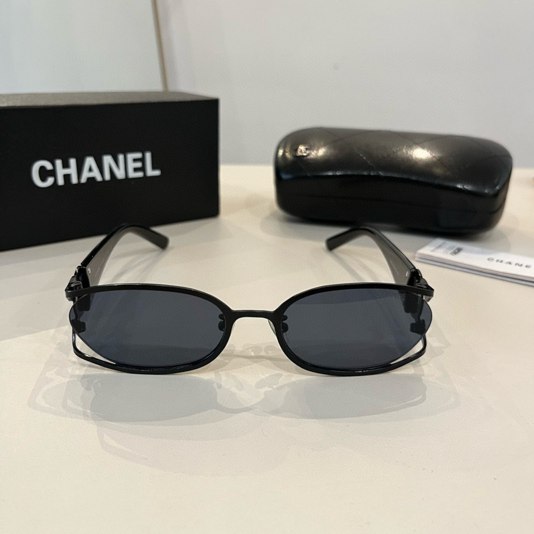 Chanel round frame sunglasses