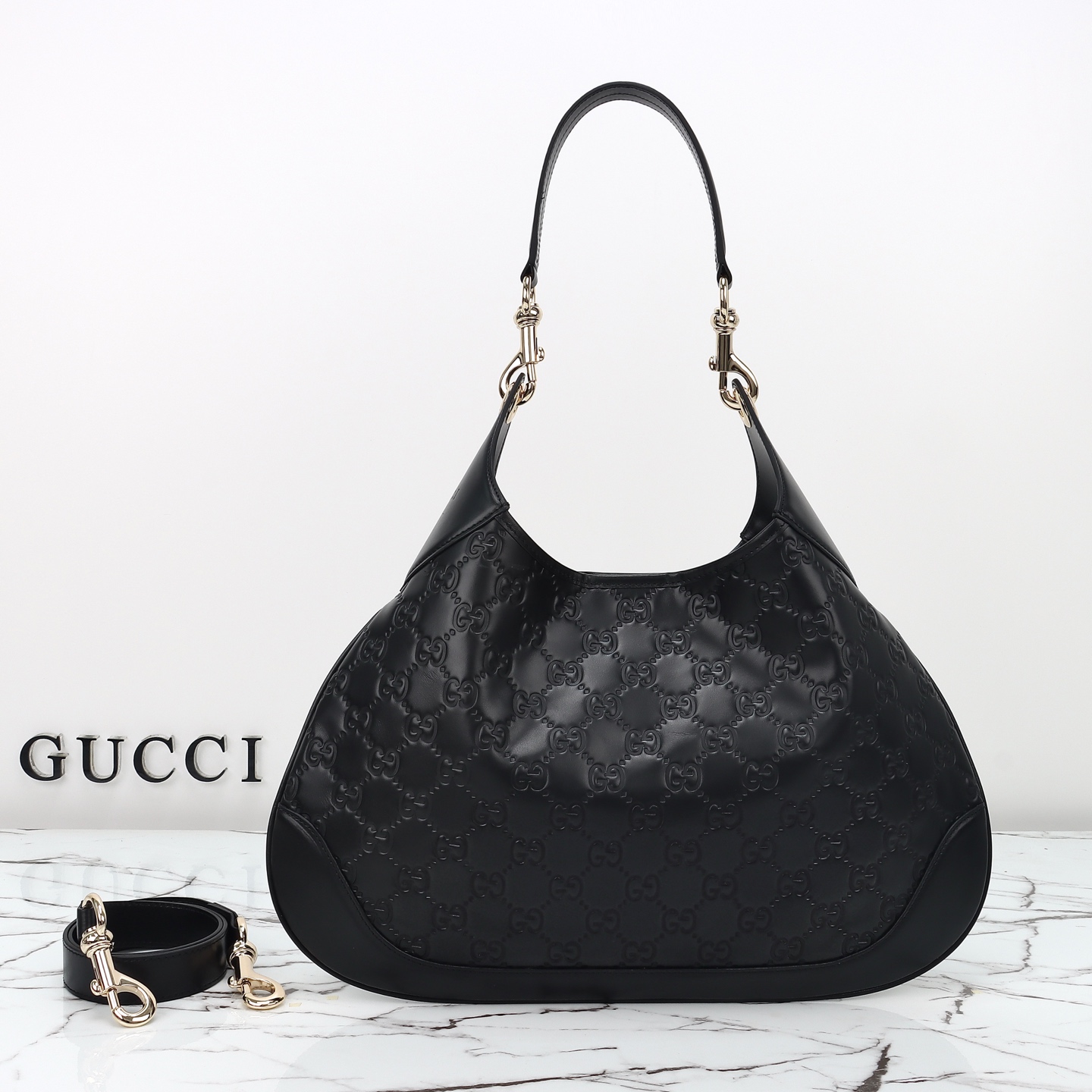 Gucci B medium shoulder bag 834981 AAEXI 1000