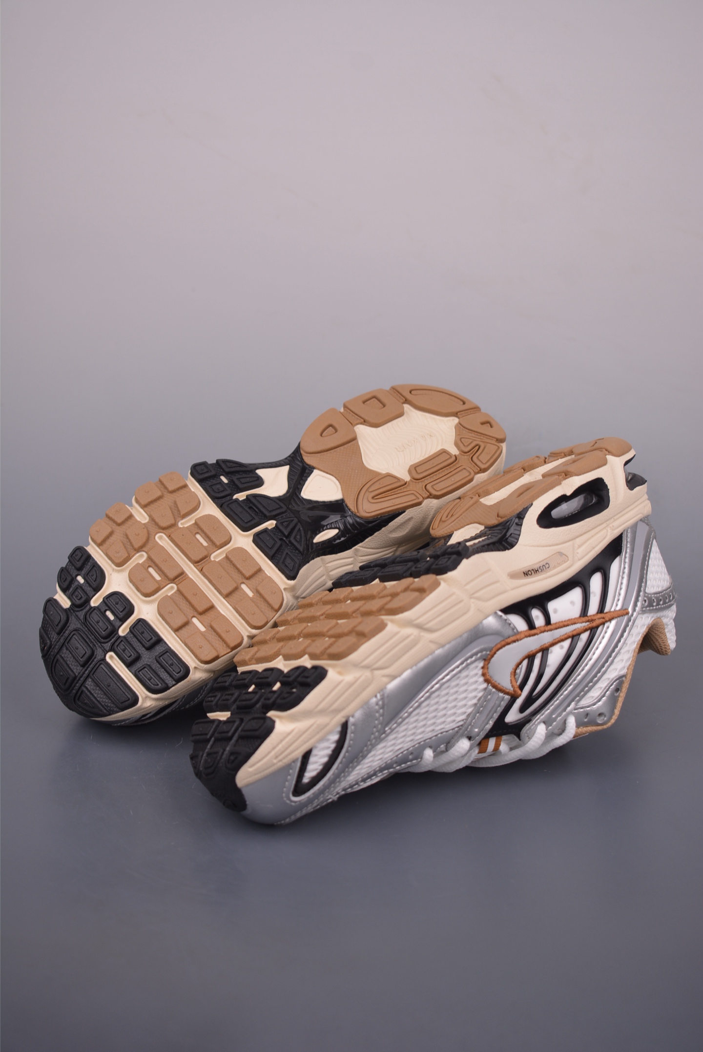 Nike Air Max Moto 2K 