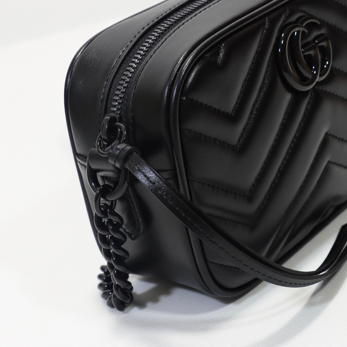 Gucci GG Marmont Mini Camera Bag 634936 DTDHV 1000
