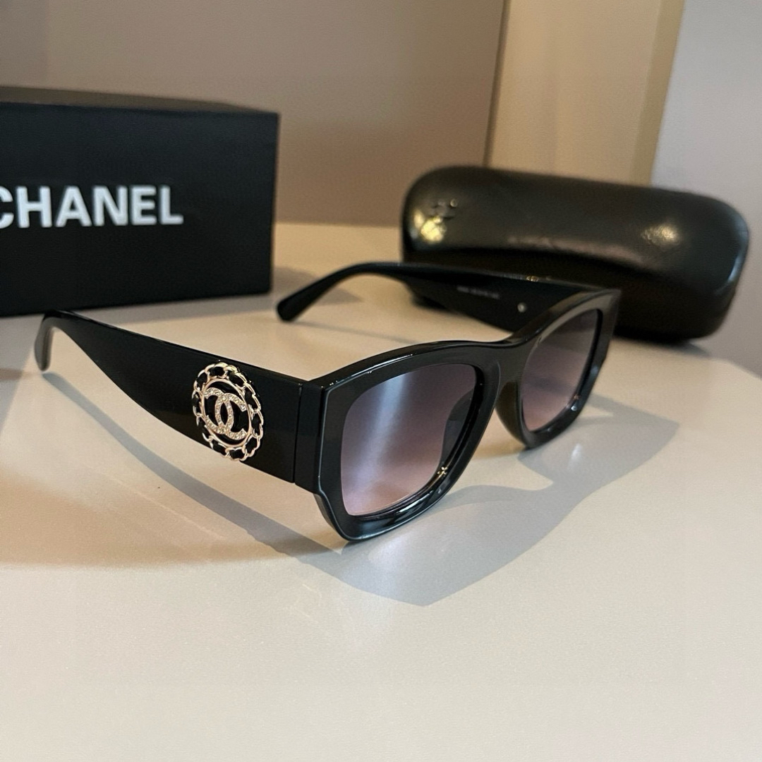 Chanel round frame sunglasses