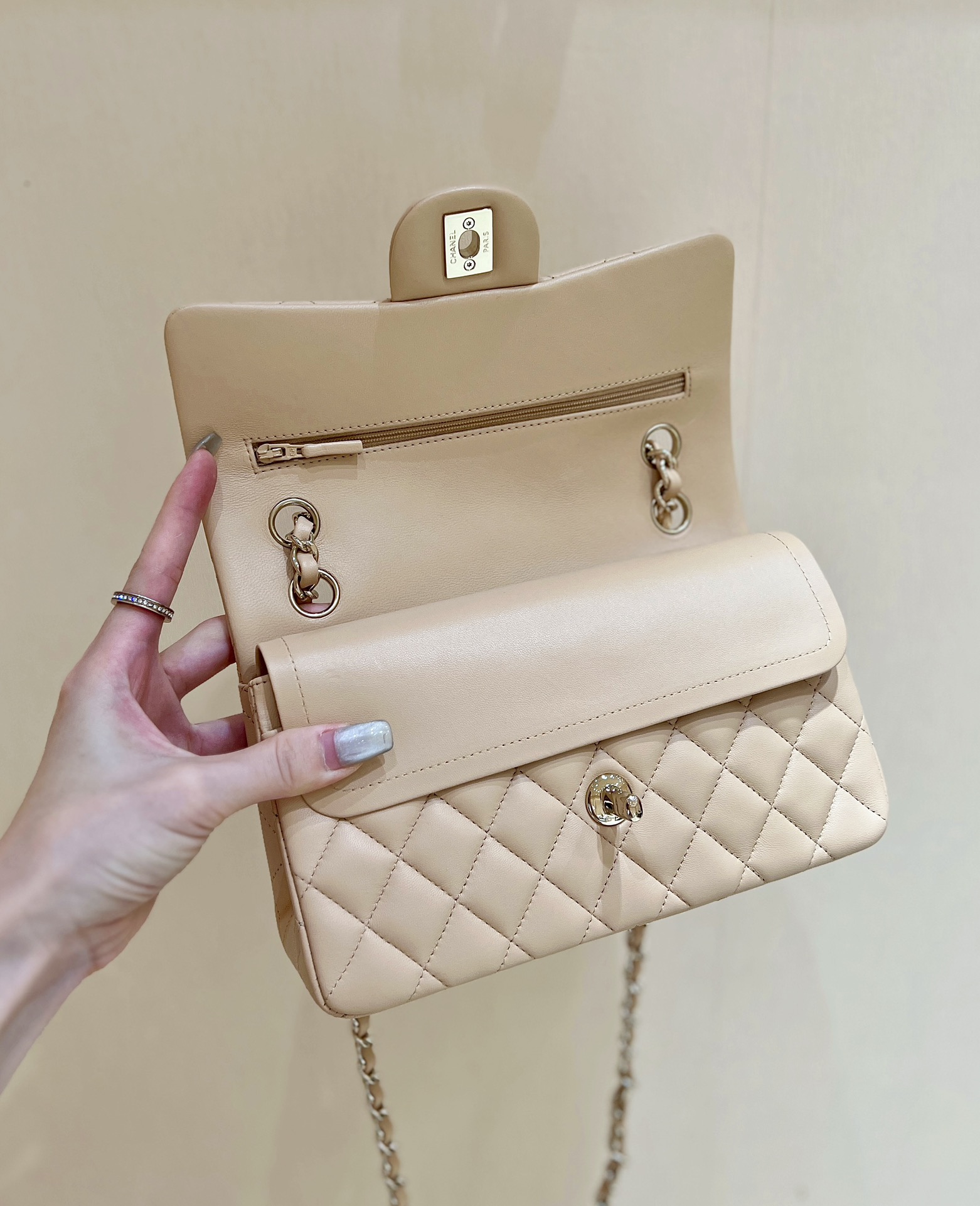 Chanel 25C handle long box AP4404